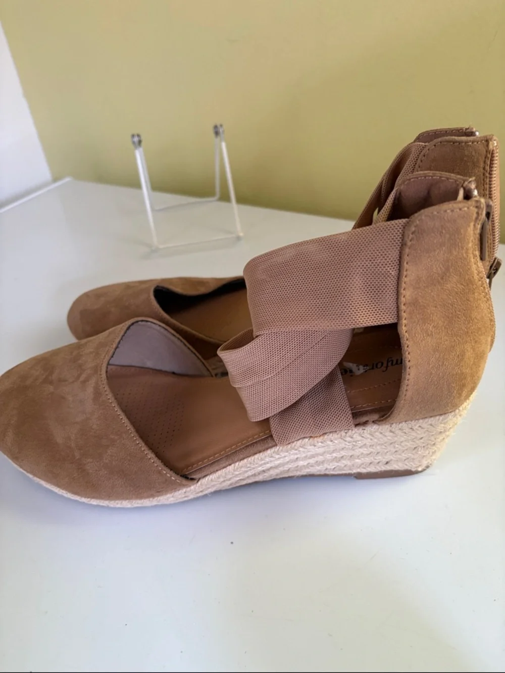 Comfortview Tan Fabric Low Wedge Espadrille Sandal 12 W